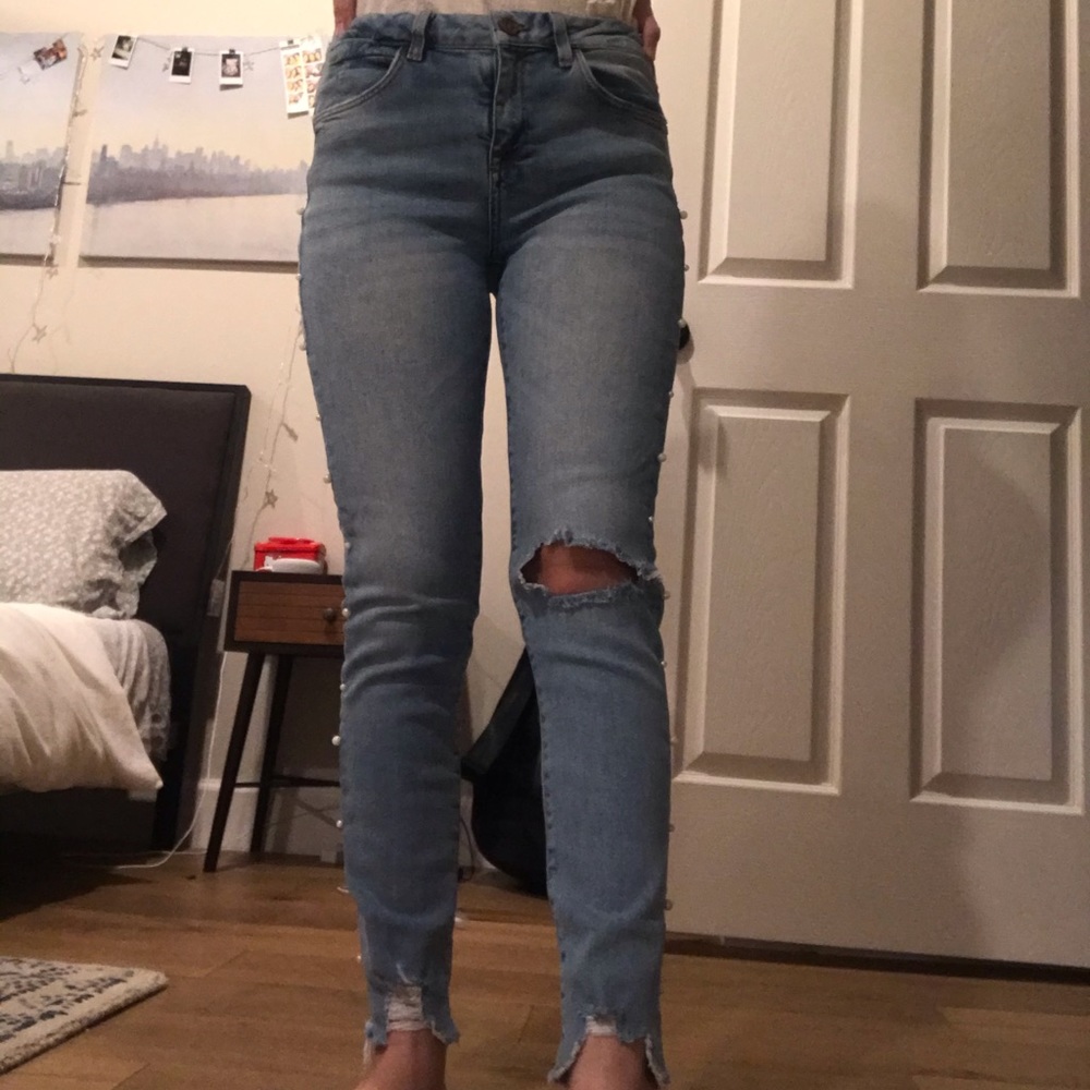Blue zara jeans with bead detail